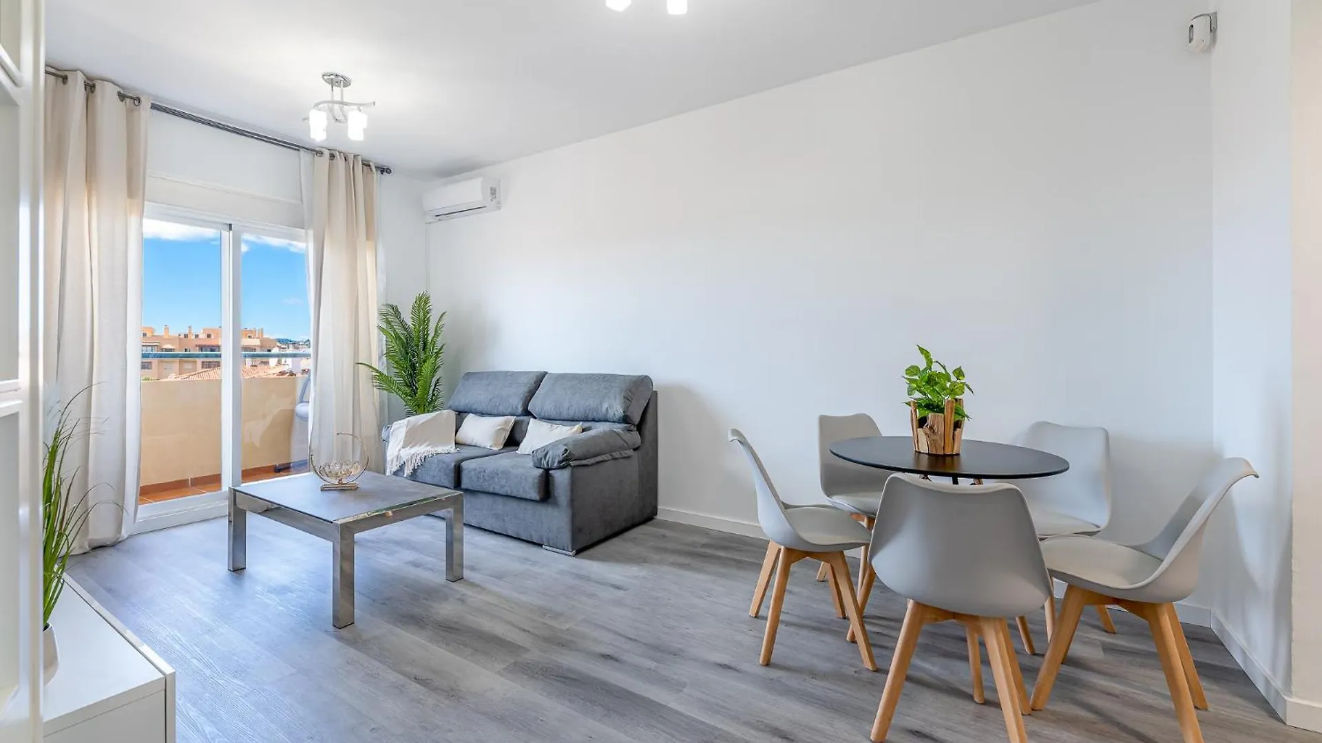 Brisa Marina Apart De Lujo En Fuengirola Spanje